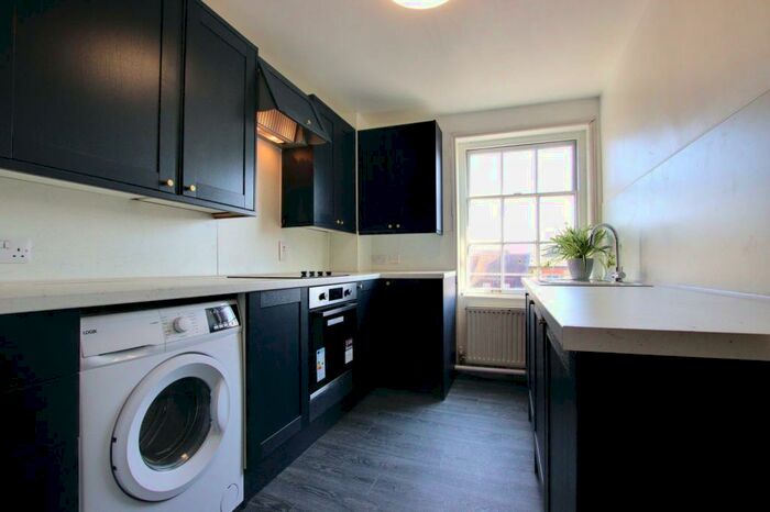 3 Bedroom Flat To Rent In Southampton Street, Reading, RG1