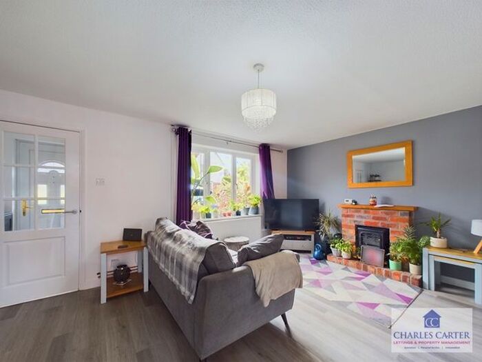 3 Bedroom Terraced House To Rent In Bramhope Close, Worcester, WR4