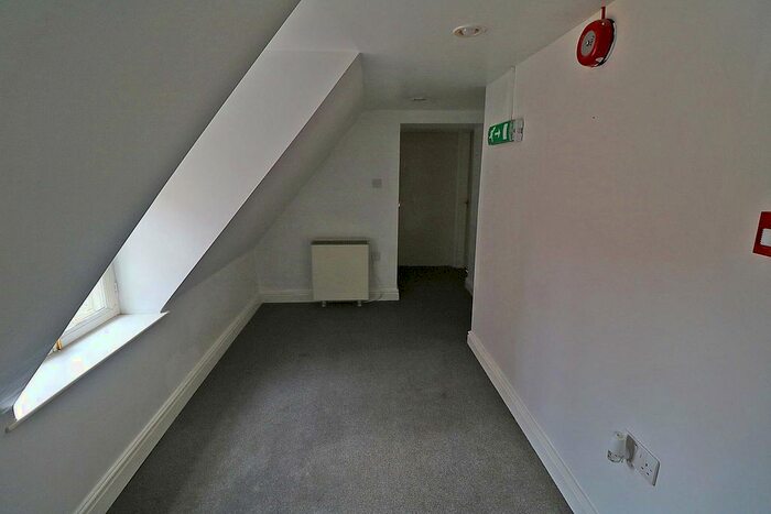1 Bedroom Flat To Rent In High Street, Epworth, DN9