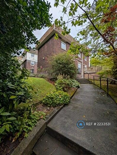 2 Bedroom Flat To Rent In Victoria Circus, Glasgow, G12