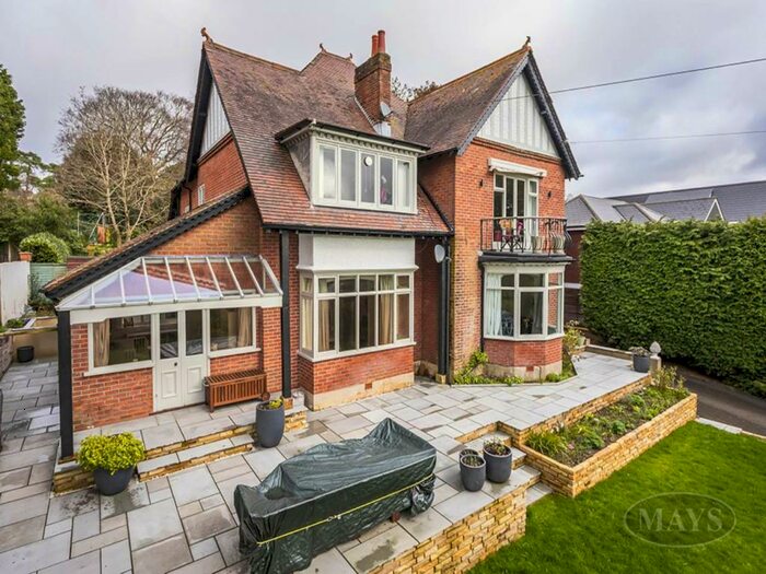 4 Bedroom Flat To Rent In Glengariff Road, Lower Parkstone, Poole, BH14