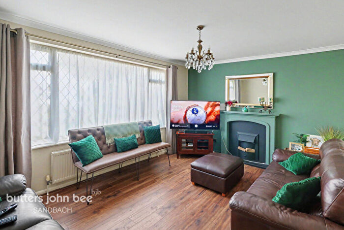 3 Bedroom Semi-Detached House For Sale In Cumbermere Drive, Sandbach, CW11