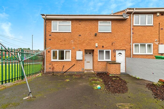 1 Bedroom Maisonette For Sale In Helmsdale Gardens, Nottingham, NG5