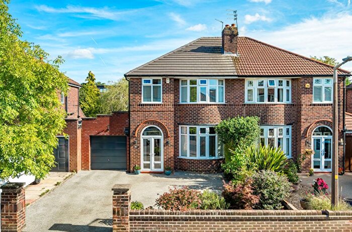 3 Bedroom Semi-Detached House For Sale In Freshfield Road, Stockport, SK4