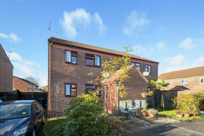 1 Bedroom Semi-Detached House To Rent In Dorchester, DT1