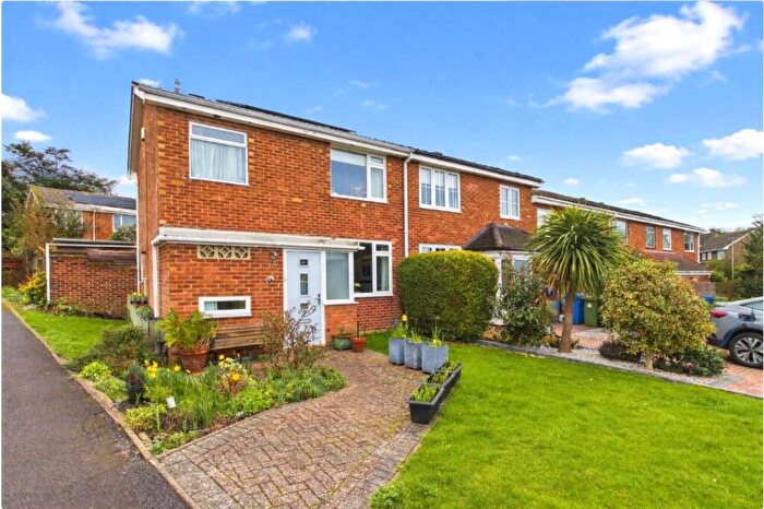 3 Bedroom End Of Terrace House For Sale In Lakeside, Bracknell, Berkshire, RG42