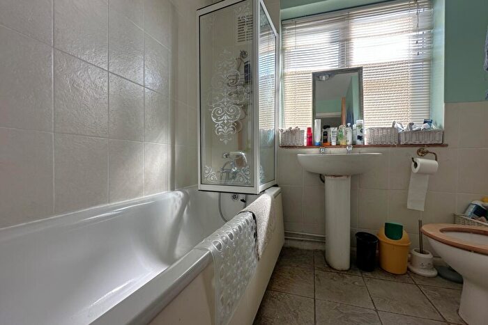 2 Bedroom End Of Terrace House For Sale In Canute Road, Deal, CT14