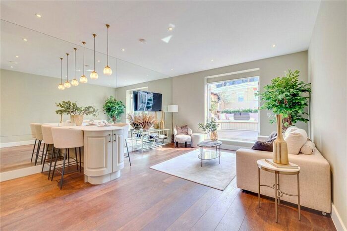 2 Bedroom Flat To Rent In Caroline Walk, London, W6