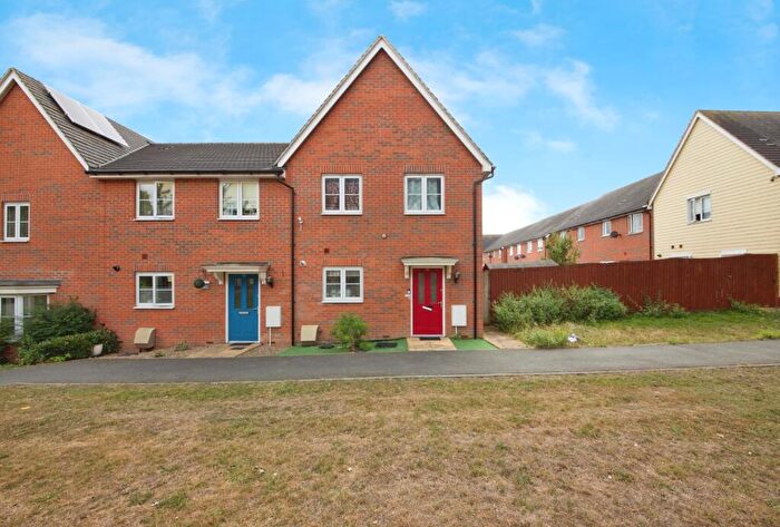 3 Bedroom Semi-Detached House For Sale In Collerne Street, Romford, Essex, RM3