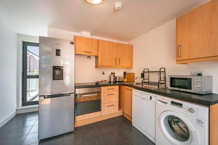 2 Bedroom Apartment To Rent In Crowndale Road, Camden, London, NW1