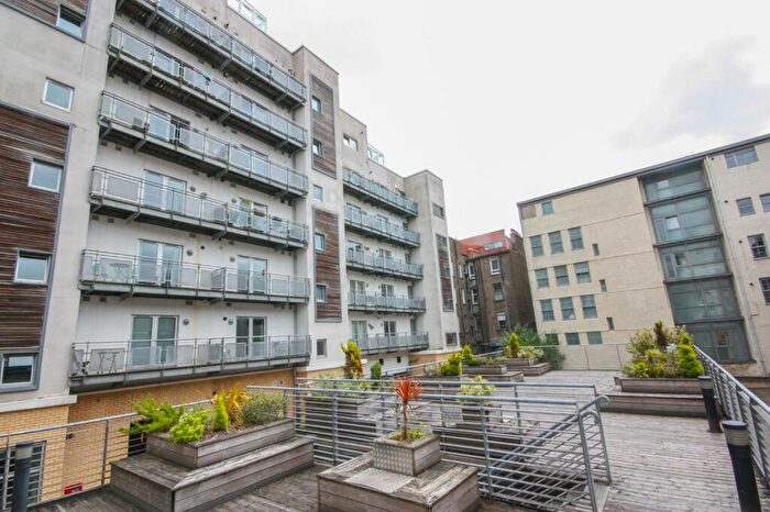 2 Bedroom Flat To Rent In Flat / Port Dundas Road Glasgow, G4