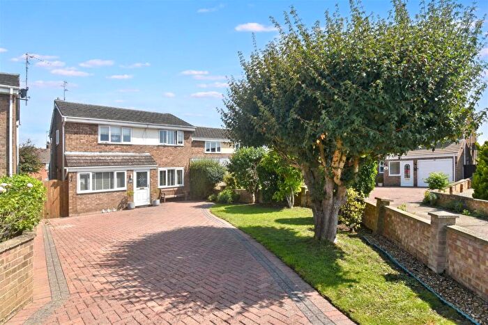 4 Bedroom Detached House For Sale In The Lawns, Corby, NN18