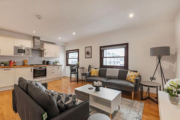 1 Bedroom Property For Sale In York Road, Battersea, London, SW11