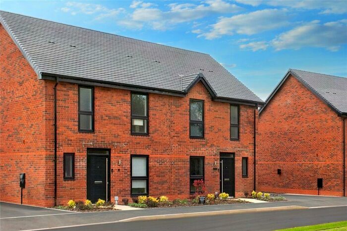 3 Bedroom End Of Terrace House For Sale In Fairmont, Stoke Orchard Road, Bishops Cleeve, Gloucestershire, GL52