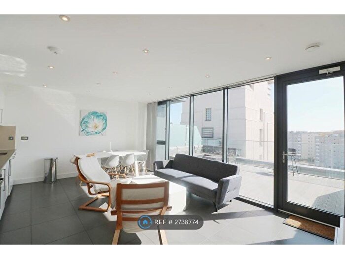 2 Bedroom Flat To Rent In Wick Tower, London, SE18