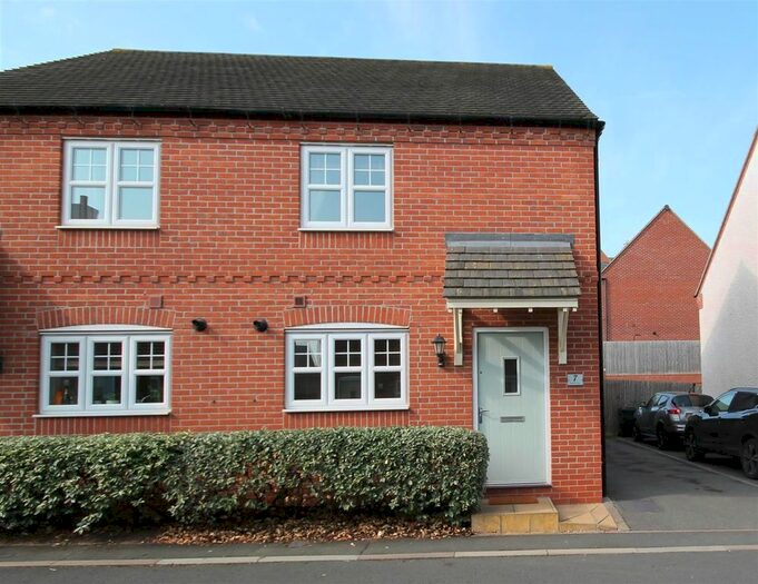 3 Bedroom Semi-Detached House To Rent In Argonaut Avenue, Castle Donington, Derby, DE74