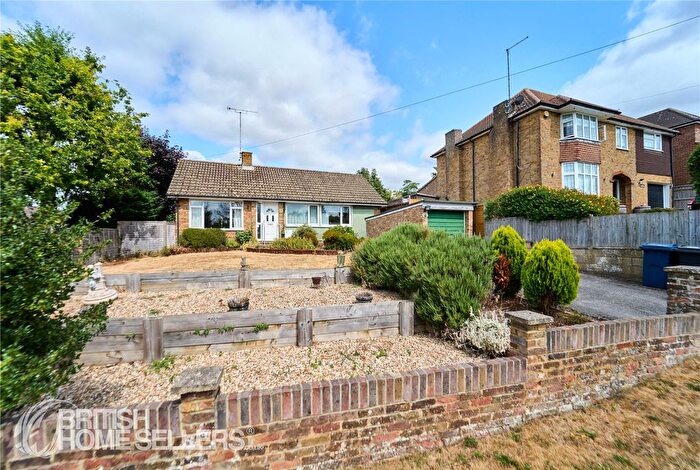 4 Bedroom Bungalow For Sale In Hawthorn Way, Chesham, Buckinghamshire, HP5