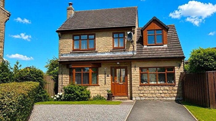 5 Bedroom Detached House For Sale In Coppice View, Idle, BD10