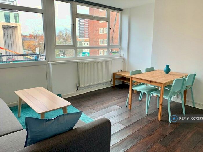 3 Bedroom Flat To Rent In Hemsworth Court, London, N1