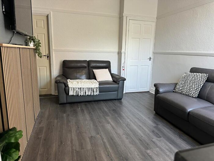4 Bedroom Terraced House To Rent In West End Student House // Bed // -, LN1