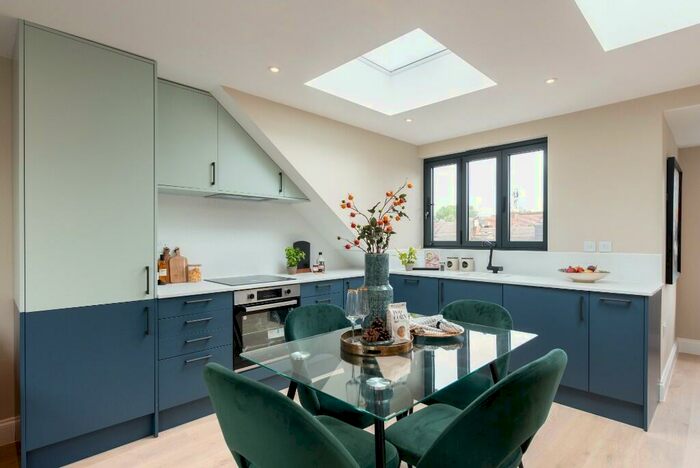 2 Bedroom Flat For Sale In Lindley Road, London, E10