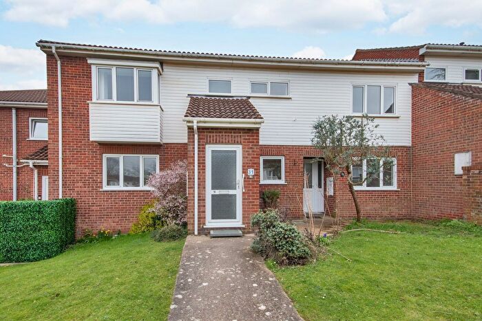 2 Bedroom Flat For Sale In Cavendish Square, Longfield, DA3