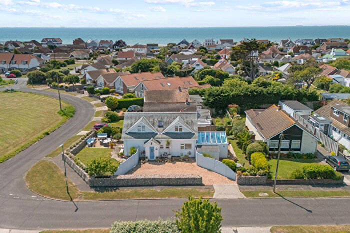 4 Bedroom Detached House For Sale In Seafield Close, East Wittering, Chichester, PO20