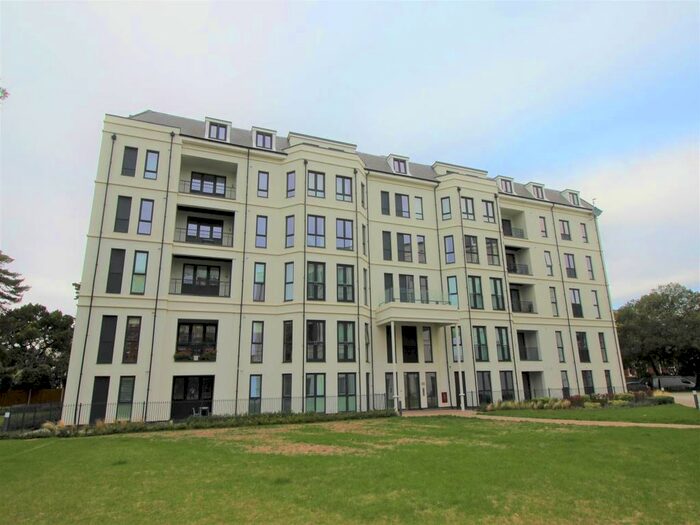 2 Bedroom Flat To Rent In Westcliff Road, West Cliff, Bournemouth, BH2