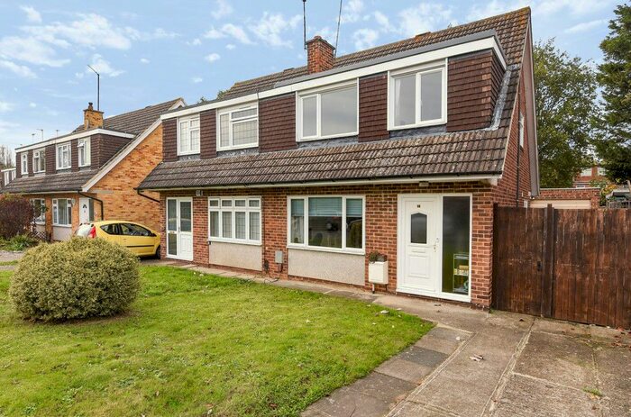 4 Bedroom Semi-Detached House To Rent In Nobles Way, Egham TW20