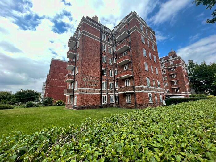 2 Bedroom Flat To Rent In New Church Road, Hove, East Sussex, BN3