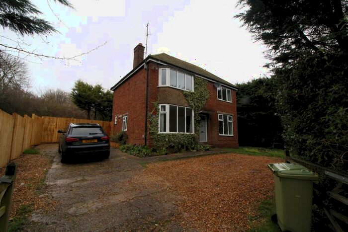 3 Bedroom Detached House To Rent In Warrington Road, Olney, MK46