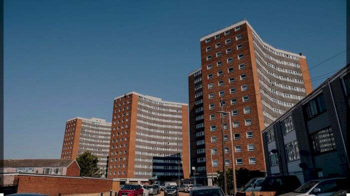 3 Bedroom Flat To Rent In Godman Road, Grays, RM16
