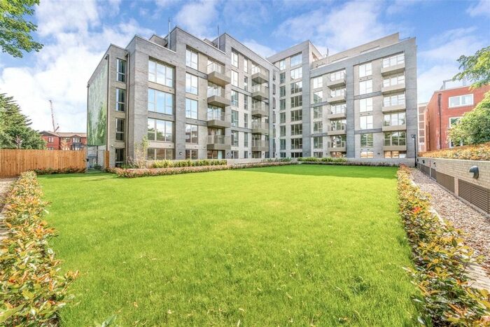 1 Bedroom Flat To Rent In West Street, Watford, WD17