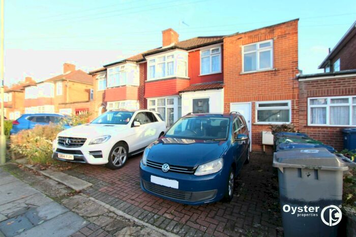 1 Bedroom Terraced House To Rent In Angus Gardens, London, NW9