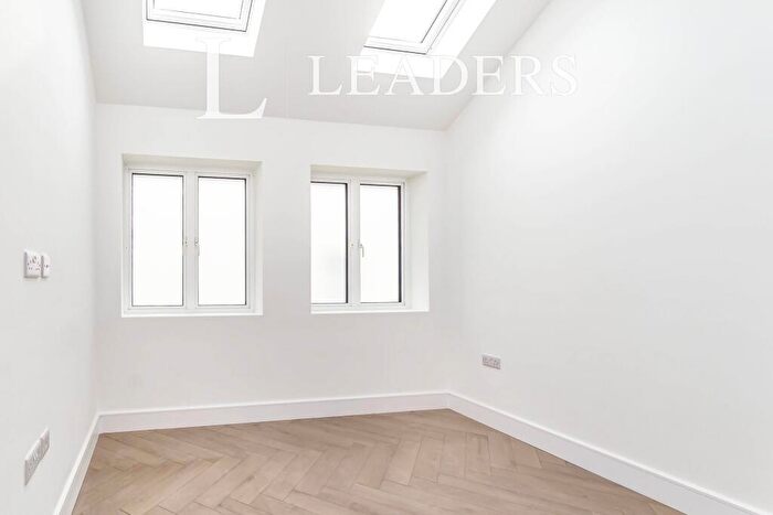 1 Bedroom Apartment To Rent In High Street, CR0