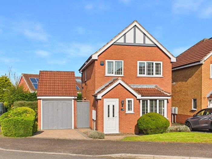 3 Bedroom Detached House For Sale In Greenford Close, Nuthall, Nottingham, NG16