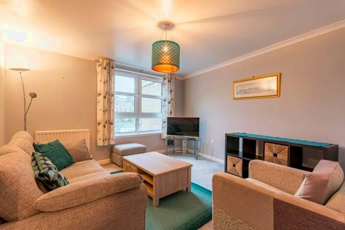 2 Bedroom Flat To Rent In Loaning Road, Edinburgh EH7