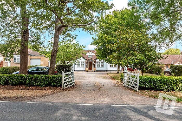 5 Bedroom Bungalow For Sale In Hatch Road, Pilgrims Hatch, Brentwood, Essex, CM15