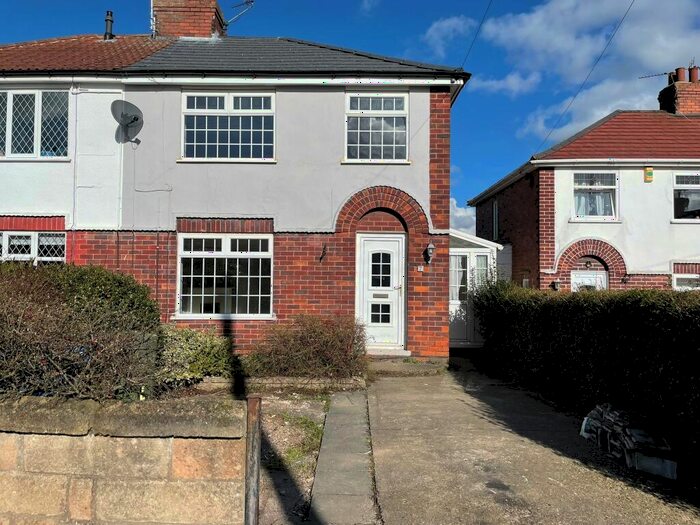 3 Bedroom Semi-Detached House To Rent In Cornwall Avenue, Mansfield, NG18
