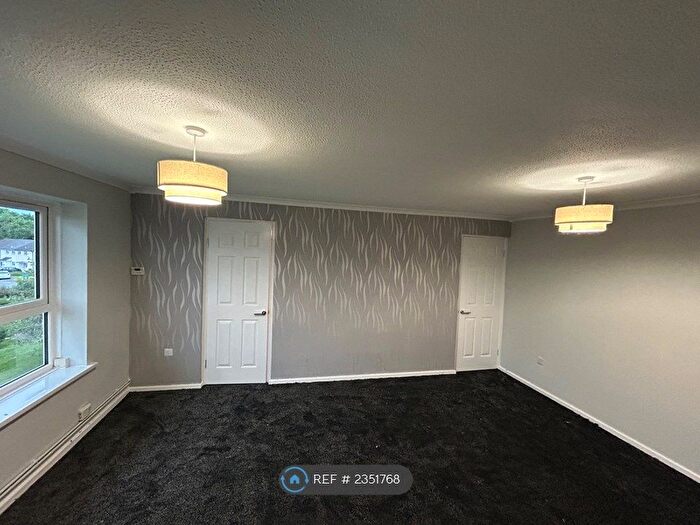 2 Bedroom Flat To Rent In Church End, Harlow, CM19