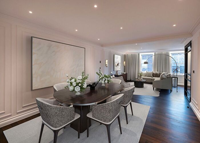 3 Bedroom Flat For Sale In Charles Street, London, W1J