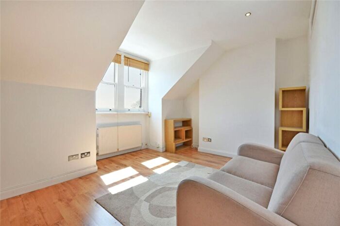 2 Bedroom Flat To Rent In Sherriff Road, West Hampstead, NW6