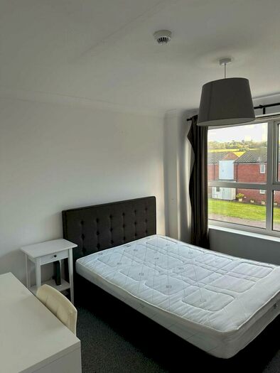 5 Bedroom House To Rent In Britten Close, Colchester, Essex, CO4