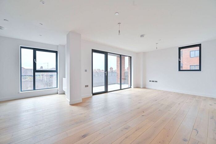 3 Bedroom Flat For Sale In The Wilcox, Vauxhall, London, SW8