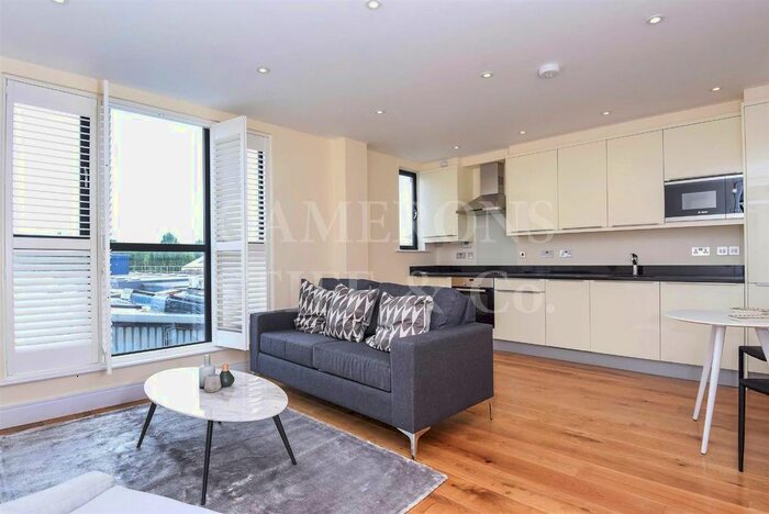 1 Bedroom Flat To Rent In High Road, London, NW10