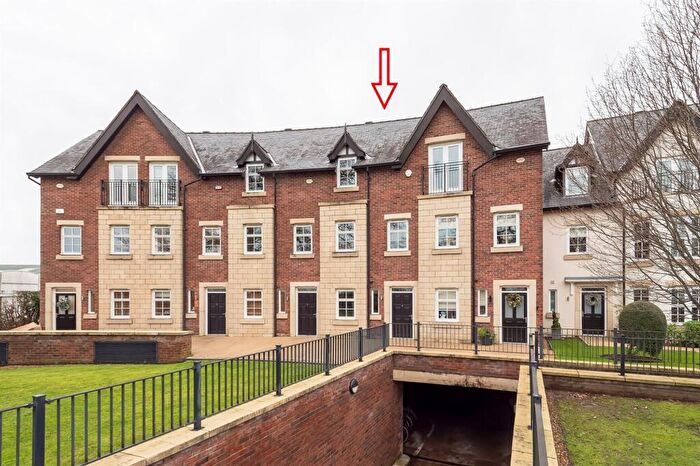 3 Bedroom Town House For Sale In Merrymans Lane, Alderley Edge, SK9