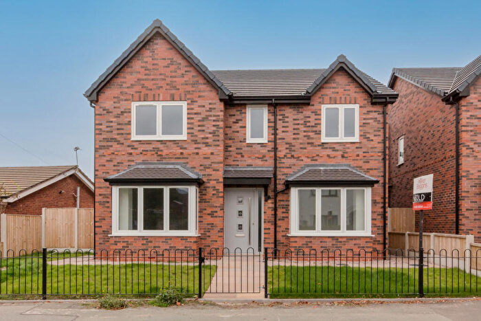 5 Bedroom Detached House For Sale In Linnards Lane, Wincham, CW9