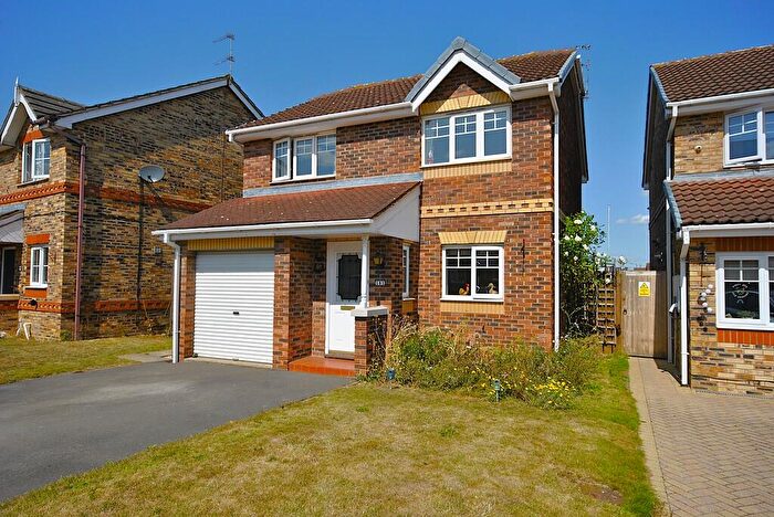 3 Bedroom Detached House For Sale In Fiddlers Drive, Armthorpe, Doncaster, DN3