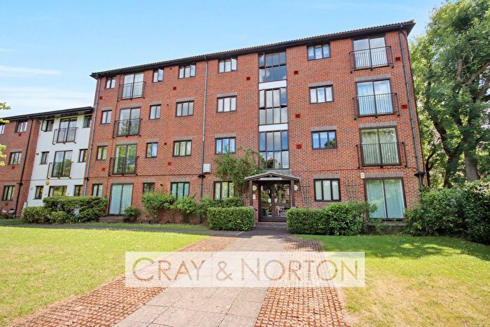 2 Bedroom Flat For Sale In Chepstow Road, Park Hill, CR0