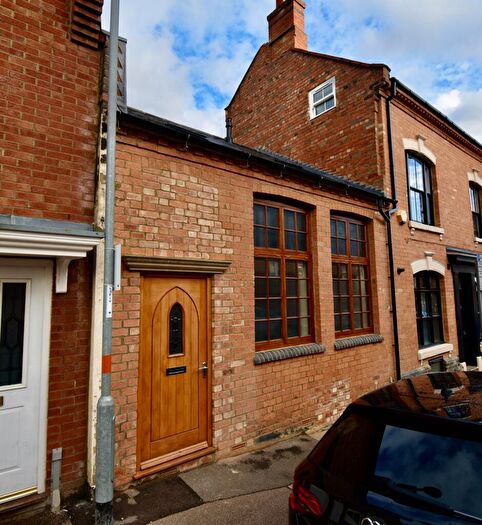 3 Bedroom Terraced House To Rent In Pytchley Street, Northampton, NN1